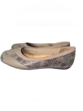 Trotters SHARP Brown Leather Faux Reptile Design Cushioned Ballet Flat 10 Wide